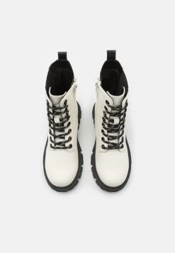 Friboo Stivaletti StringatiWhite Bambini Stivali F5713I0GN-A11 -Offerta Economica Moda Bambini 090ec2a54233482587b8a6d3ea992570