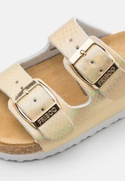 Friboo Ciabattine - Gold -Offerta Economica Moda Bambini 3160f2f0a0dc49aba638c8706e07f20b