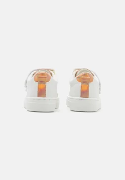 Friboo Sneakers BasseWhite Bambini Sneakers F5713D069-A11 8 Friboo Sneakers BasseWhite Bambini Sneakers F5713D069-A11 -Offerta Economica Moda Bambini 466da5095c754cd1bbc0fd2758a4d3ce scaled