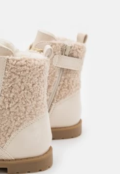 Friboo Stivaletti StringatiNude Bambini Stivali F5713I0EY-J11 -Offerta Economica Moda Bambini 4962b11886164aecbbd42ea690c24d22