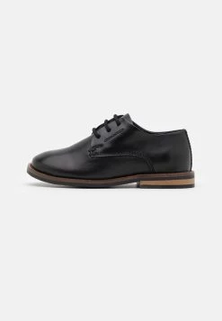 Friboo Leather - Stringate - Black