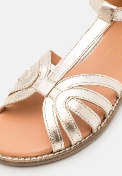 Friboo LeatherSandaliGold Bambini Sandali F5713G09Z-F11 -Offerta Economica Moda Bambini 64bc397cf8be48d9b45385d8c39ea16f scaled