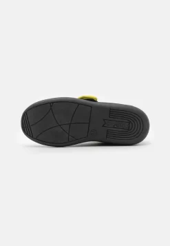 Friboo Star Wars StormtrooperPantofoleBlack Bambini Pantofole F5714L005-Q11 10 Friboo Star Wars StormtrooperPantofoleBlack Bambini Pantofole F5714L005-Q11 -Offerta Economica Moda Bambini 6a3c39388d684449b22ed87187f504e9 scaled