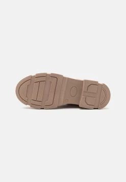 Friboo Leather - Stivaletti Stringati - Nude -Offerta Economica Moda Bambini bf1e54f691a246f787773af9c7174201