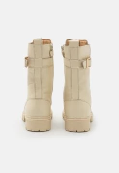 Friboo LeatherStivali Con I LacciOff-White Bambini Stivali F5713J05I-A11 -Offerta Economica Moda Bambini ccad1ffa0eb346dbb70d3e7ca60aaa7c