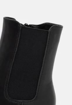 Friboo StivalettiBlack Bambini Stivali F5713I0FV-Q11 -Offerta Economica Moda Bambini d059887d58fc4c228c8a9f1fb5f267eb