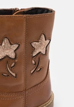 Friboo LeatherStivalettiCognac Bambini Stivali F5713I0GE-O11 11 Friboo LeatherStivalettiCognac Bambini Stivali F5713I0GE-O11 -Offerta Economica Moda Bambini e9bb105035d5481e9d1a62254f526481