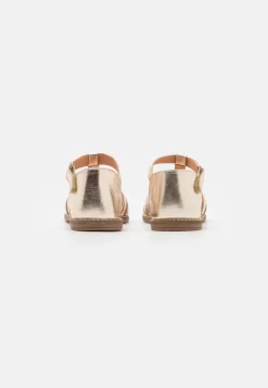 Friboo LeatherSandaliGold Bambini Sandali F5713G09Z-F11 -Offerta Economica Moda Bambini fbc7b2ad88ed4e2cb5b560d95a687b01 scaled